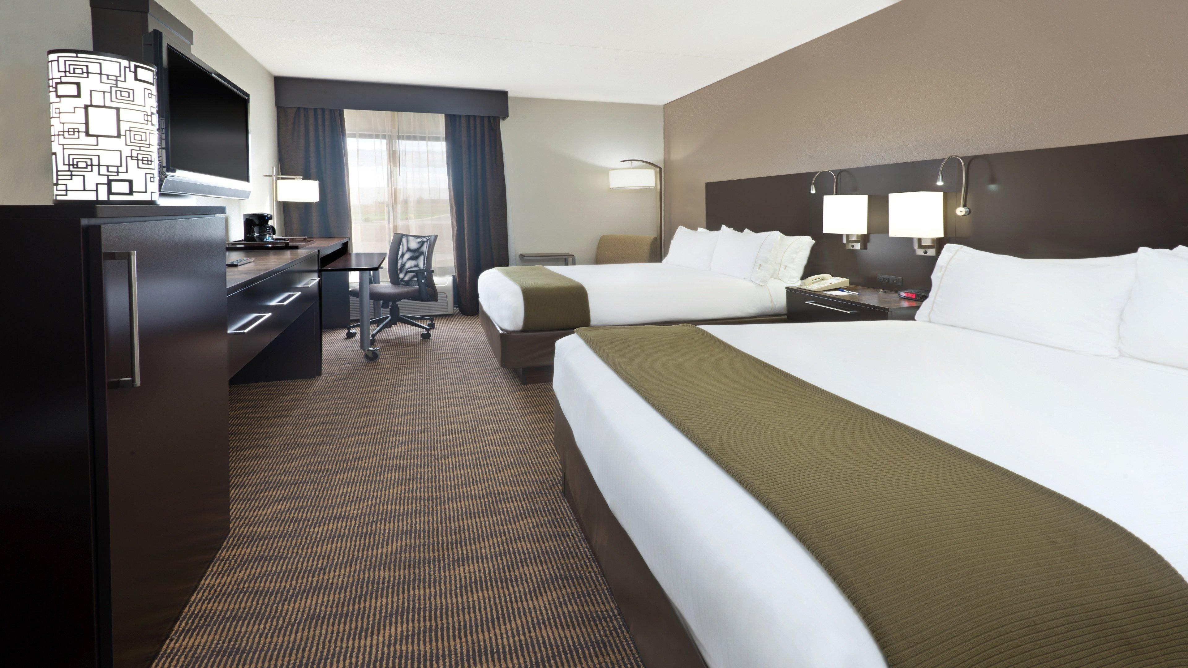 Holiday Inn Express Hotel & Suites Colby By Ihg Exterior foto